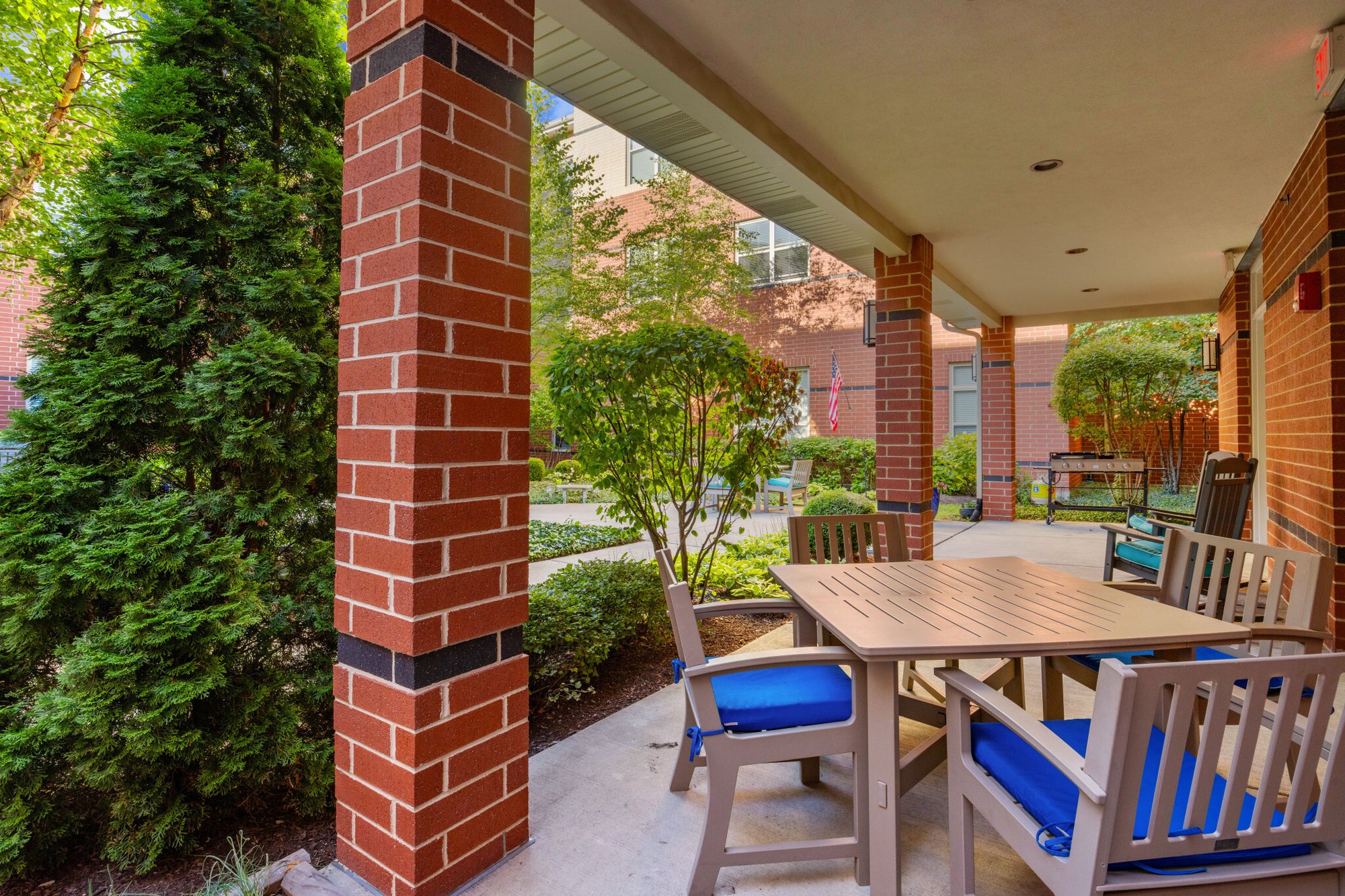 Exterior__7420_West_159th_Street_022